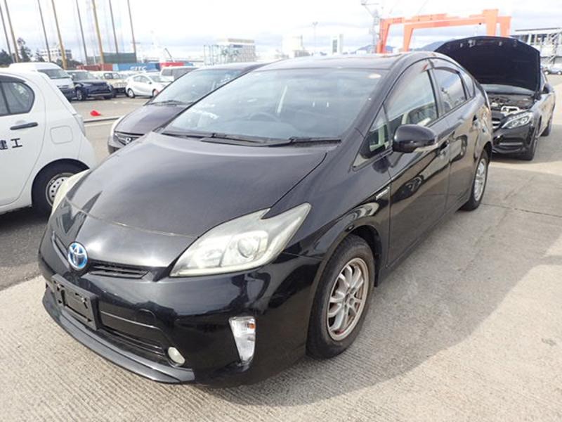 2012 Toyota Prius thumbnail
