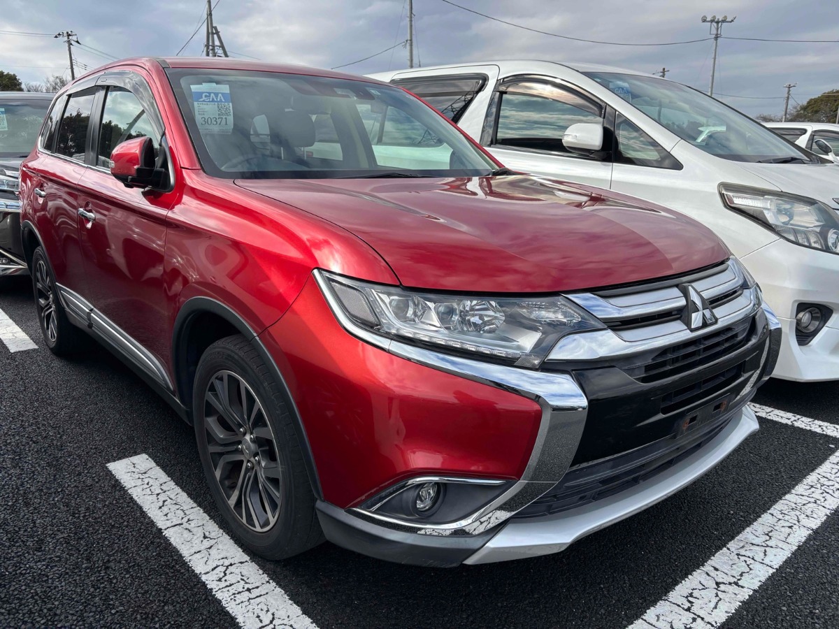 2017 Mitsubishi Outlander thumbnail