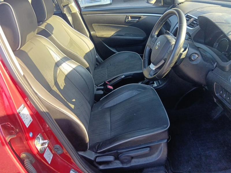 2015 Suzuki Swift thumbnail
