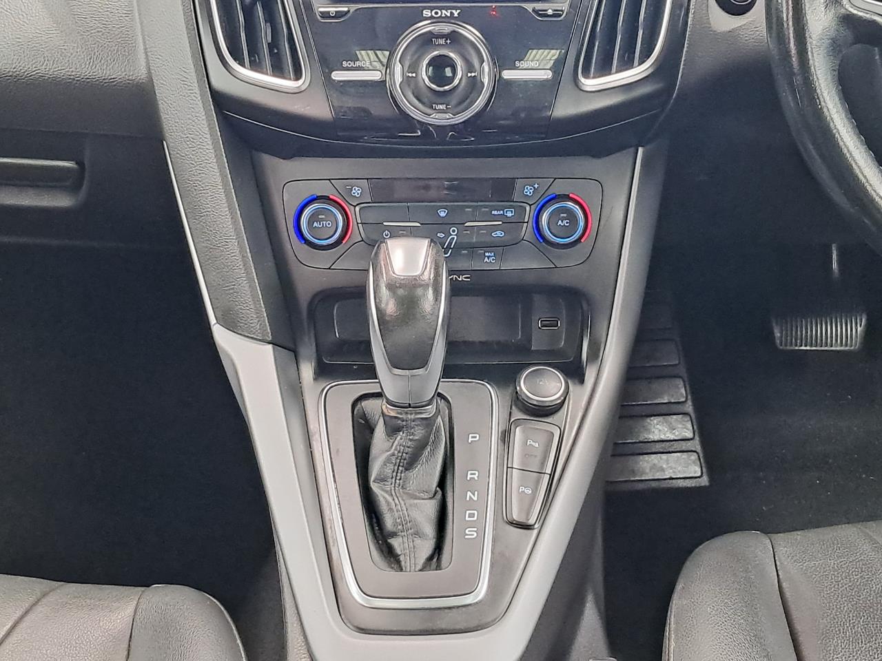 2017 Ford Focus thumbnail
