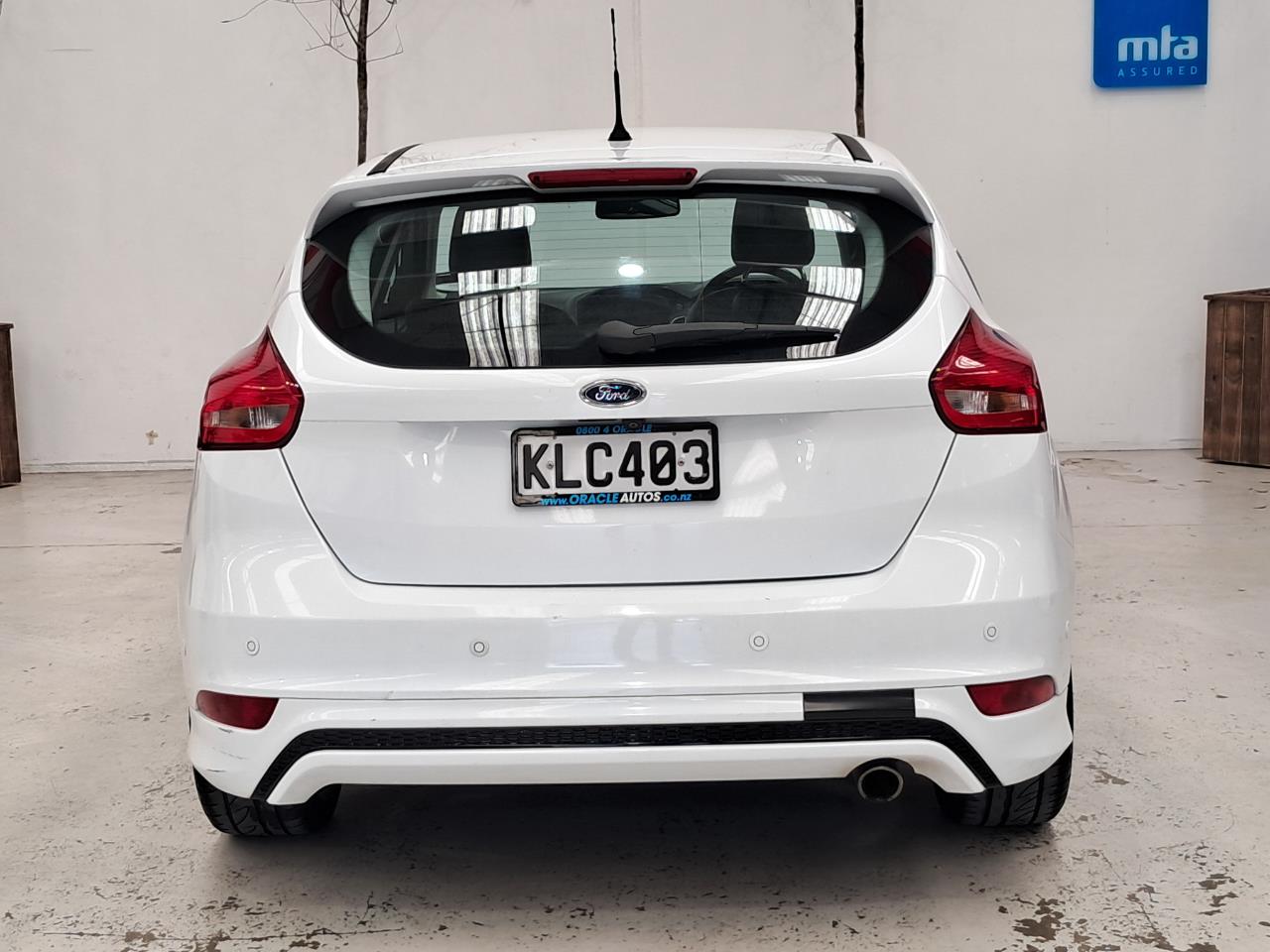 2017 Ford Focus thumbnail