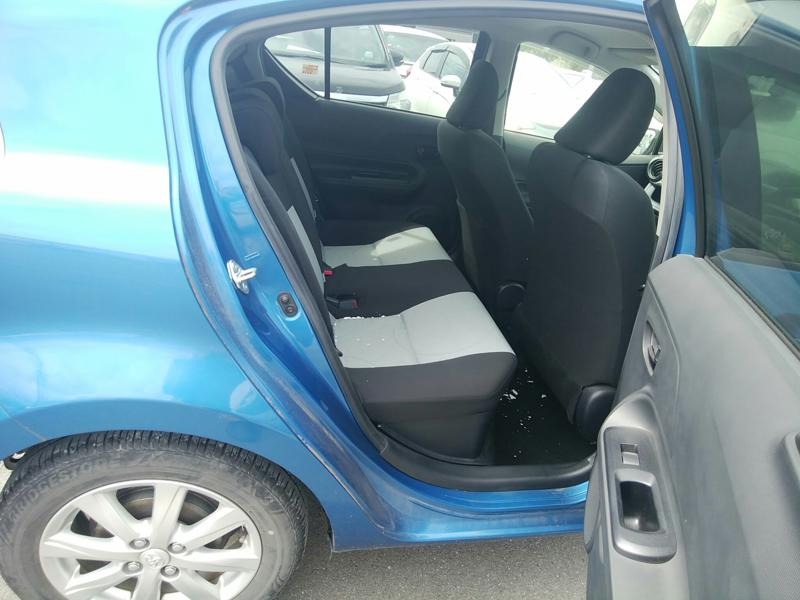 2014 Toyota Aqua thumbnail