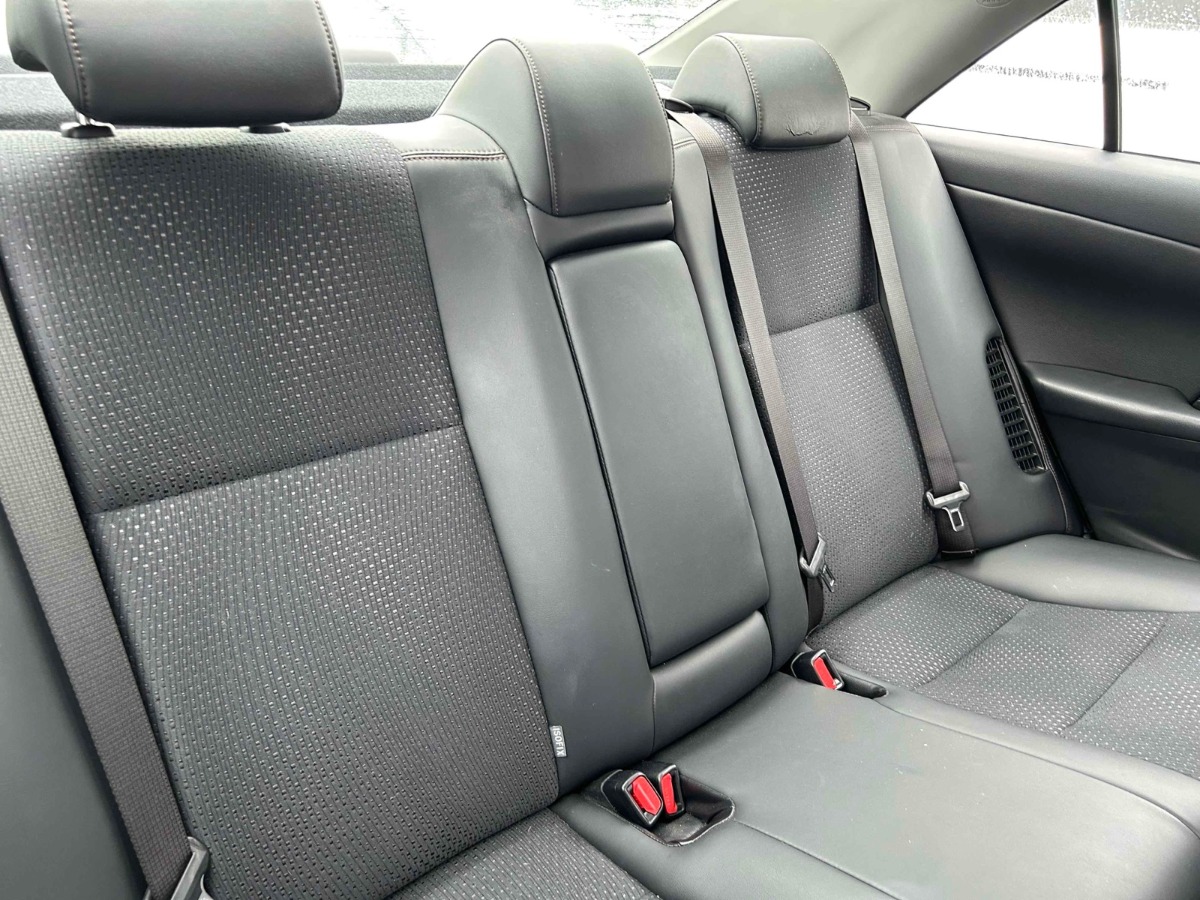 2013 Toyota Camry thumbnail