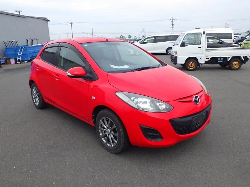 2012 Mazda Demio thumbnail