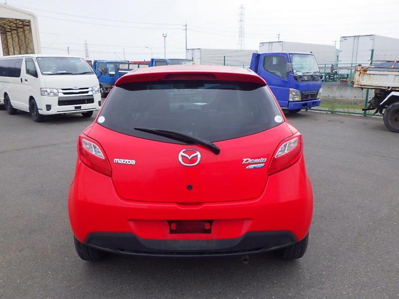 2012 Mazda Demio thumbnail