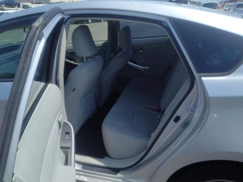 2013 Toyota Prius thumbnail