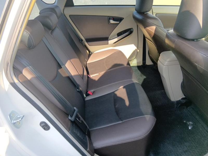 2013 Toyota Prius thumbnail