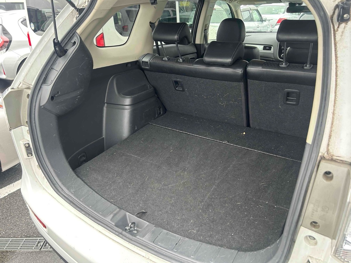 2015 Mitsubishi Outlander thumbnail