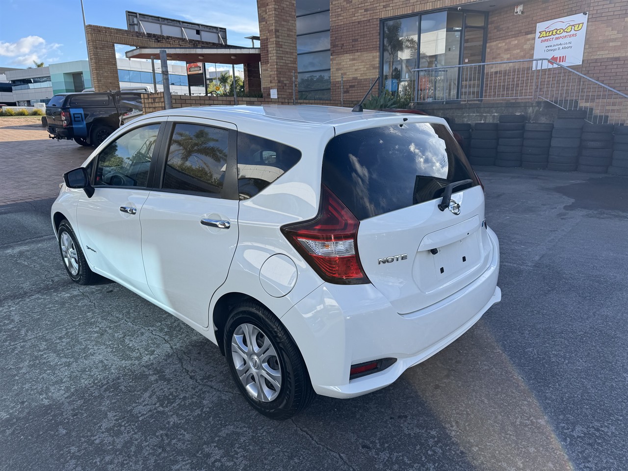 2018 Nissan Note thumbnail