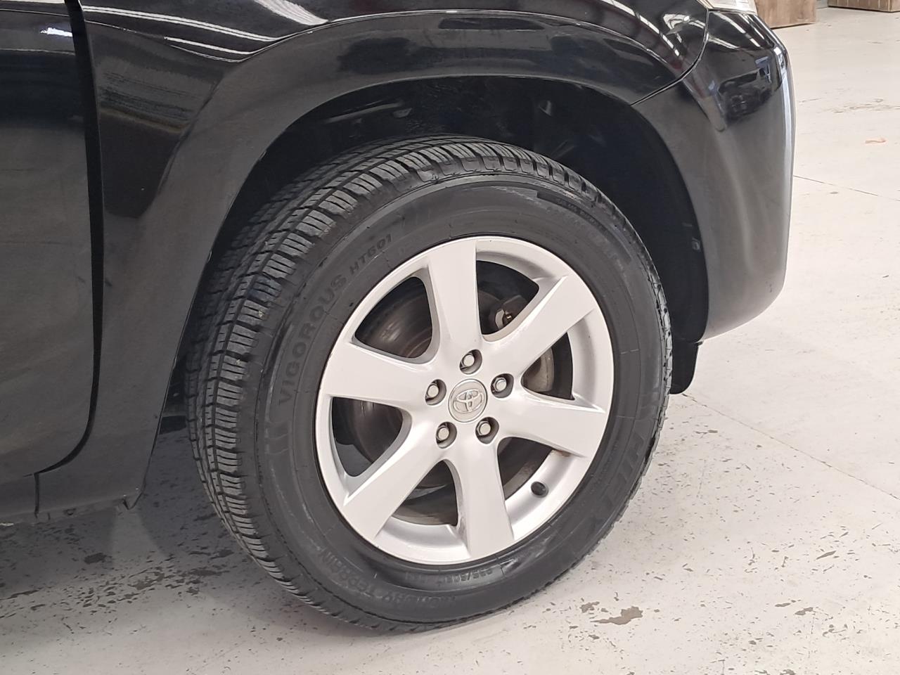 2007 Toyota Vanguard thumbnail