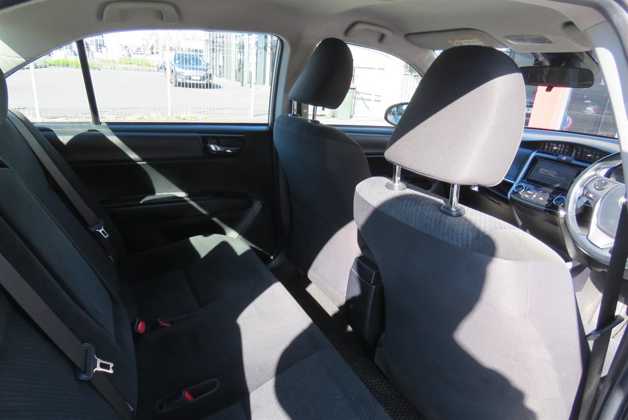 2017 Toyota Corolla thumbnail