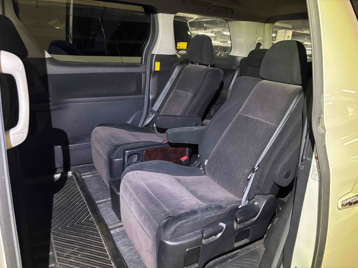2012 Toyota Vellfire thumbnail