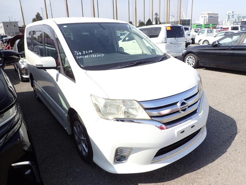 2013 Nissan Serena thumbnail