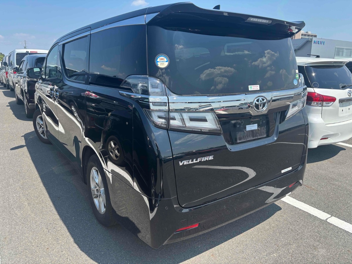 2019 Toyota Vellfire thumbnail