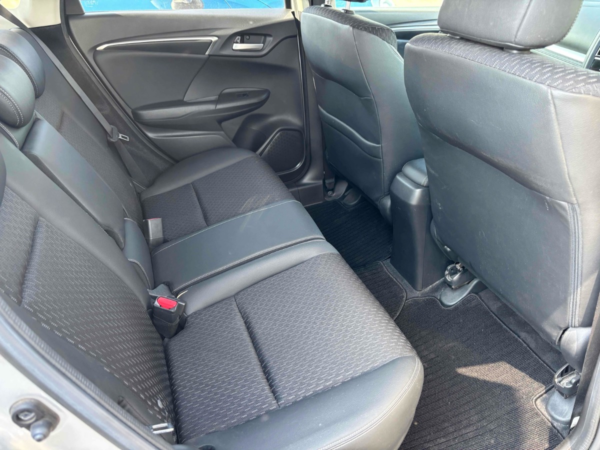 2015 Honda Fit thumbnail