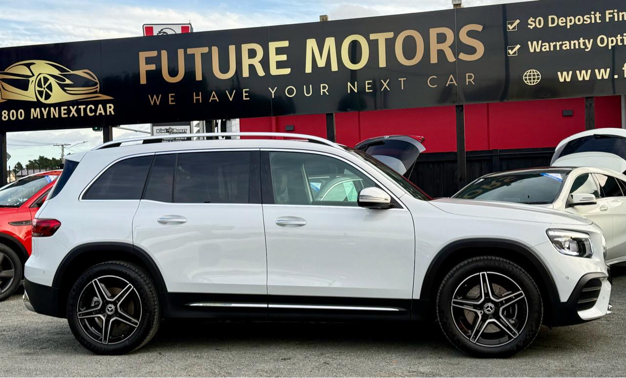 2022 Mercedes-Benz GLB thumbnail