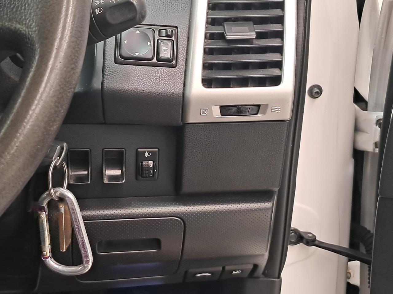 2007 Nissan WINGROAD thumbnail