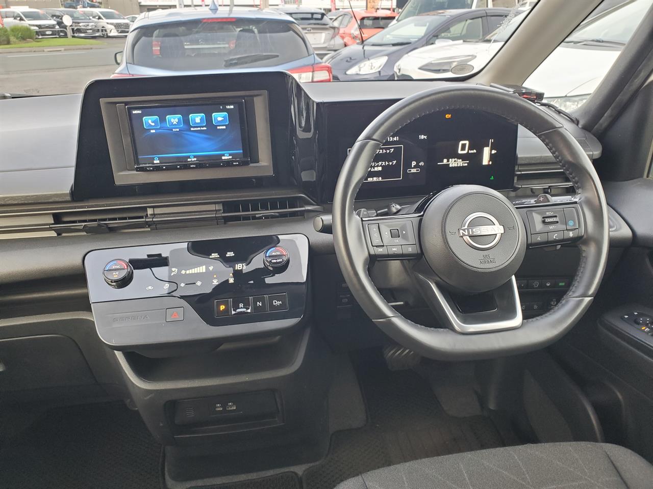 2023 Nissan Serena thumbnail