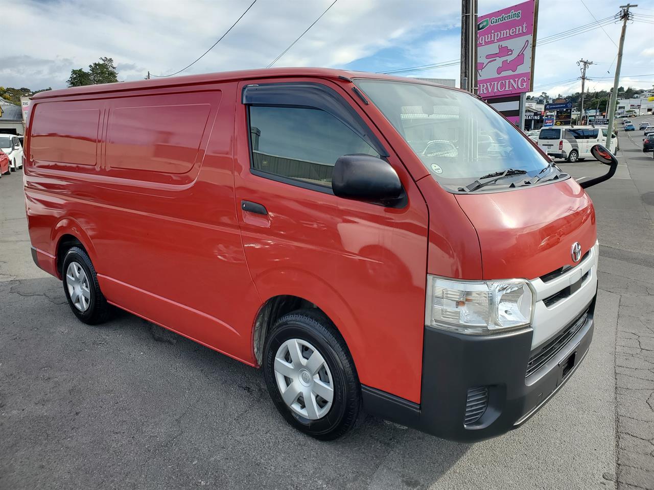 2020 Toyota Hiace thumbnail