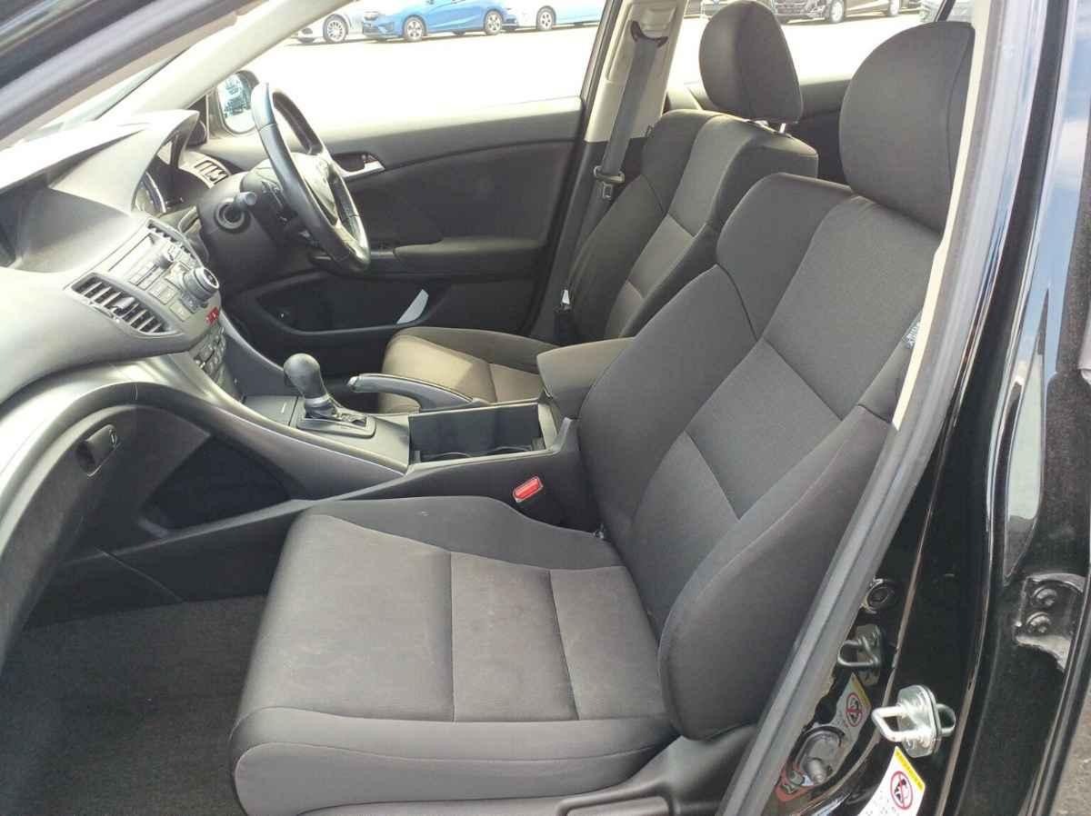 2012 Honda Accord thumbnail