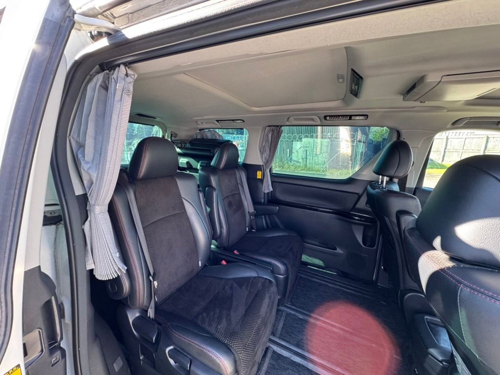2013 Toyota Vellfire thumbnail