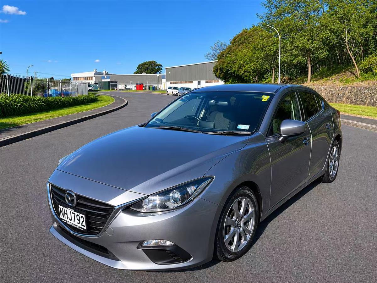 2014 Mazda Axela thumbnail