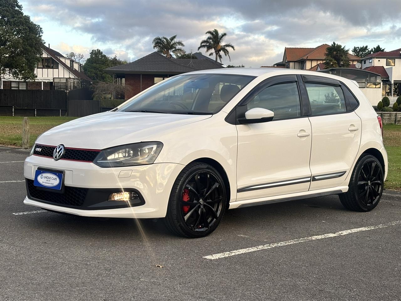 2011 Volkswagen Polo thumbnail