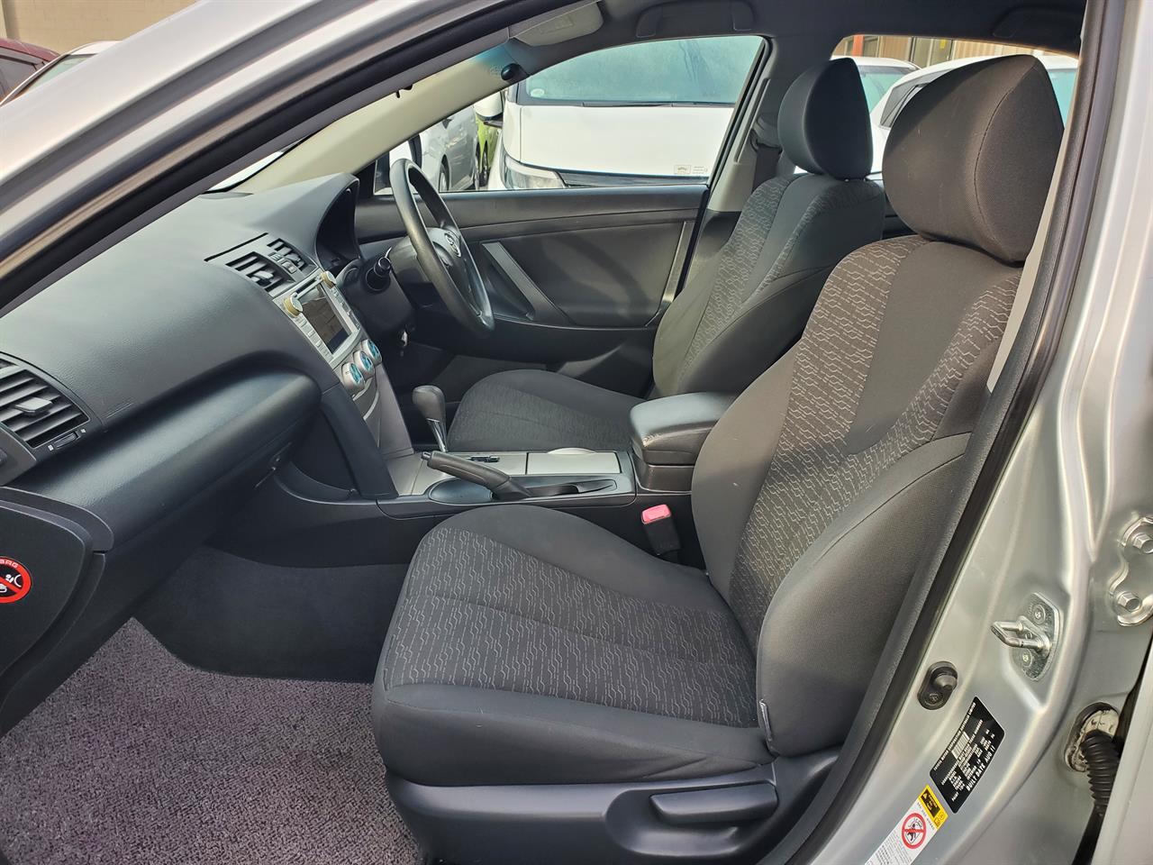 2011 Toyota Camry thumbnail