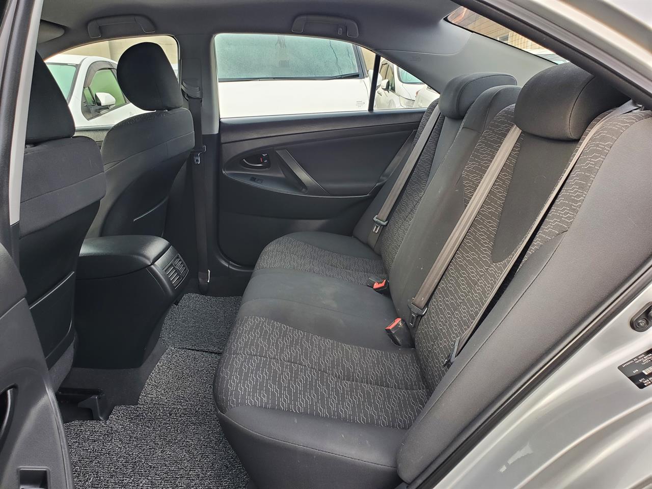 2011 Toyota Camry thumbnail