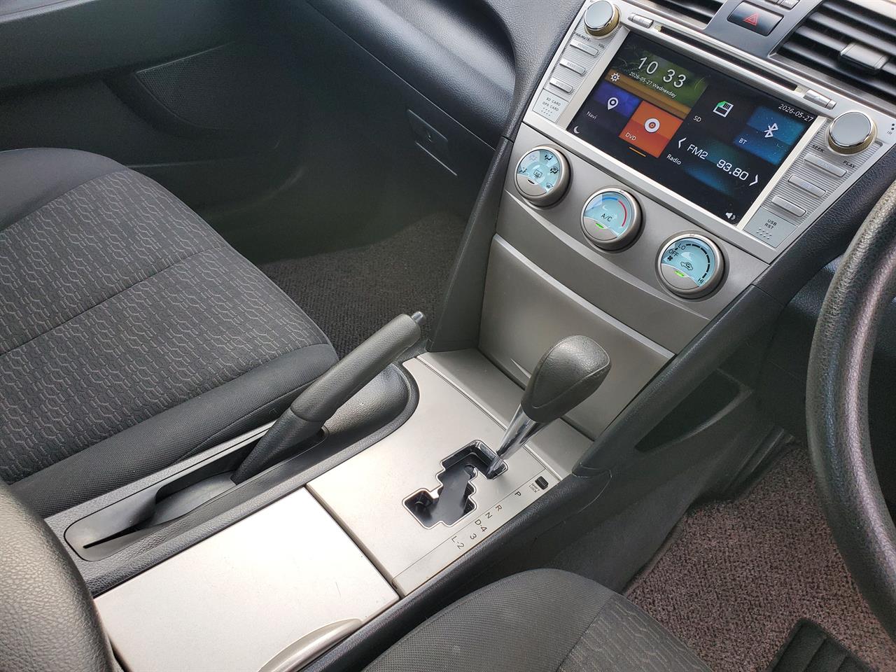 2011 Toyota Camry thumbnail