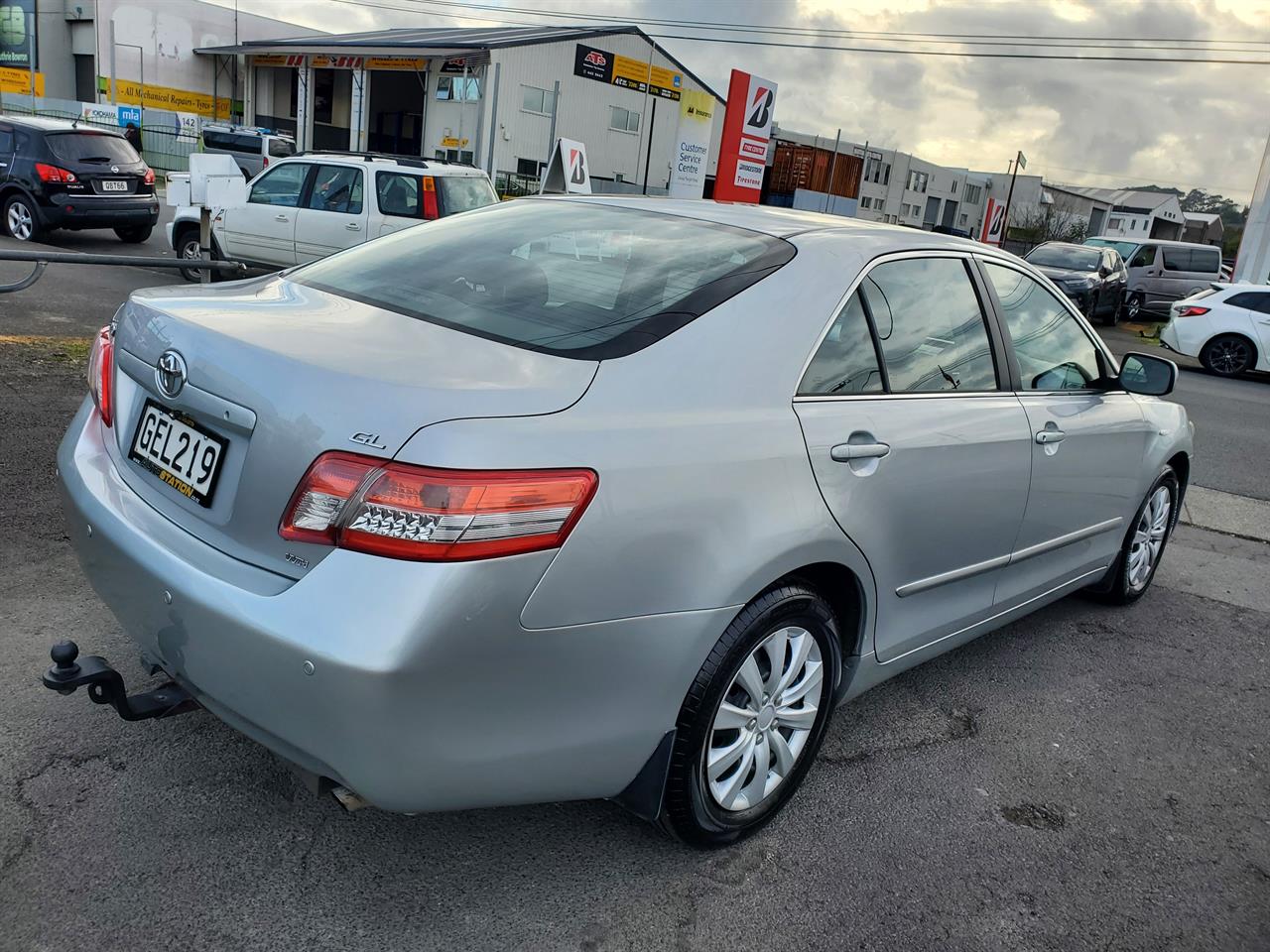 2011 Toyota Camry thumbnail