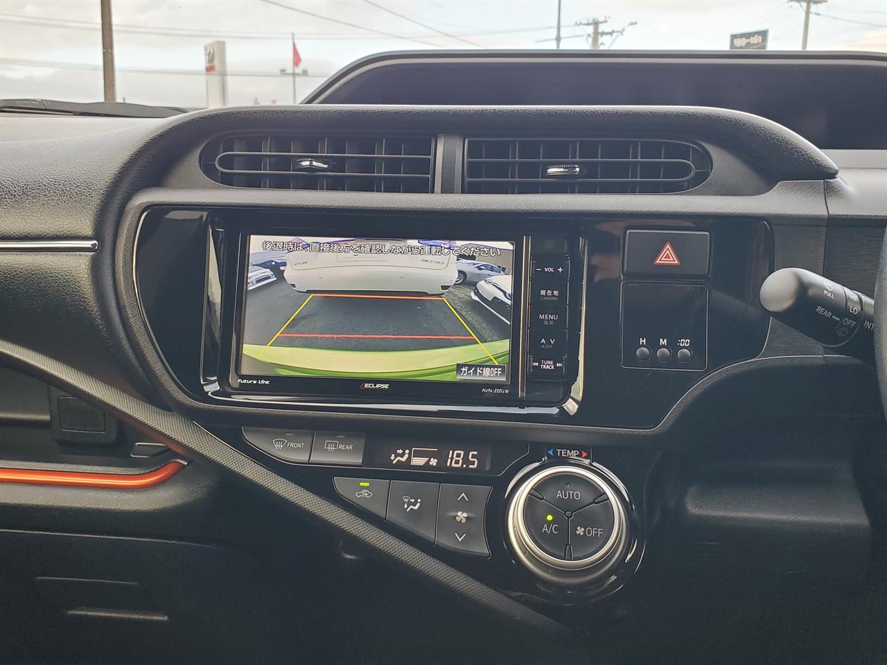 2016 Toyota Aqua thumbnail