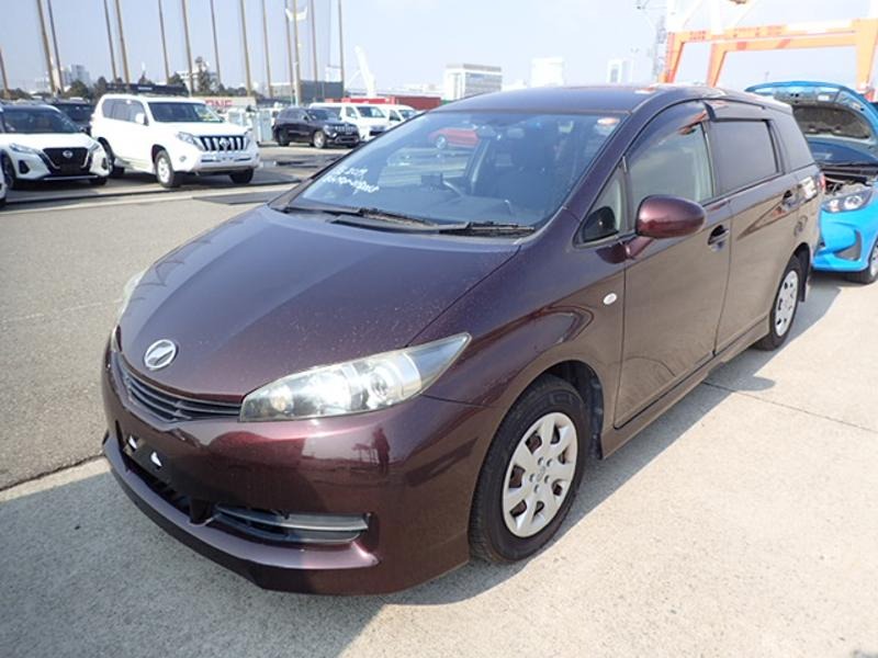 2012 Toyota Wish thumbnail