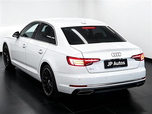 2019 Audi A4 thumbnail