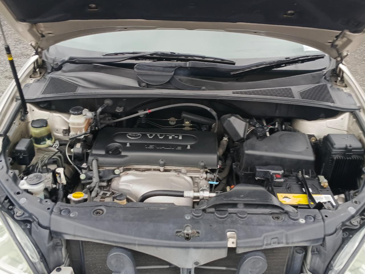 2005 Toyota Harrier thumbnail