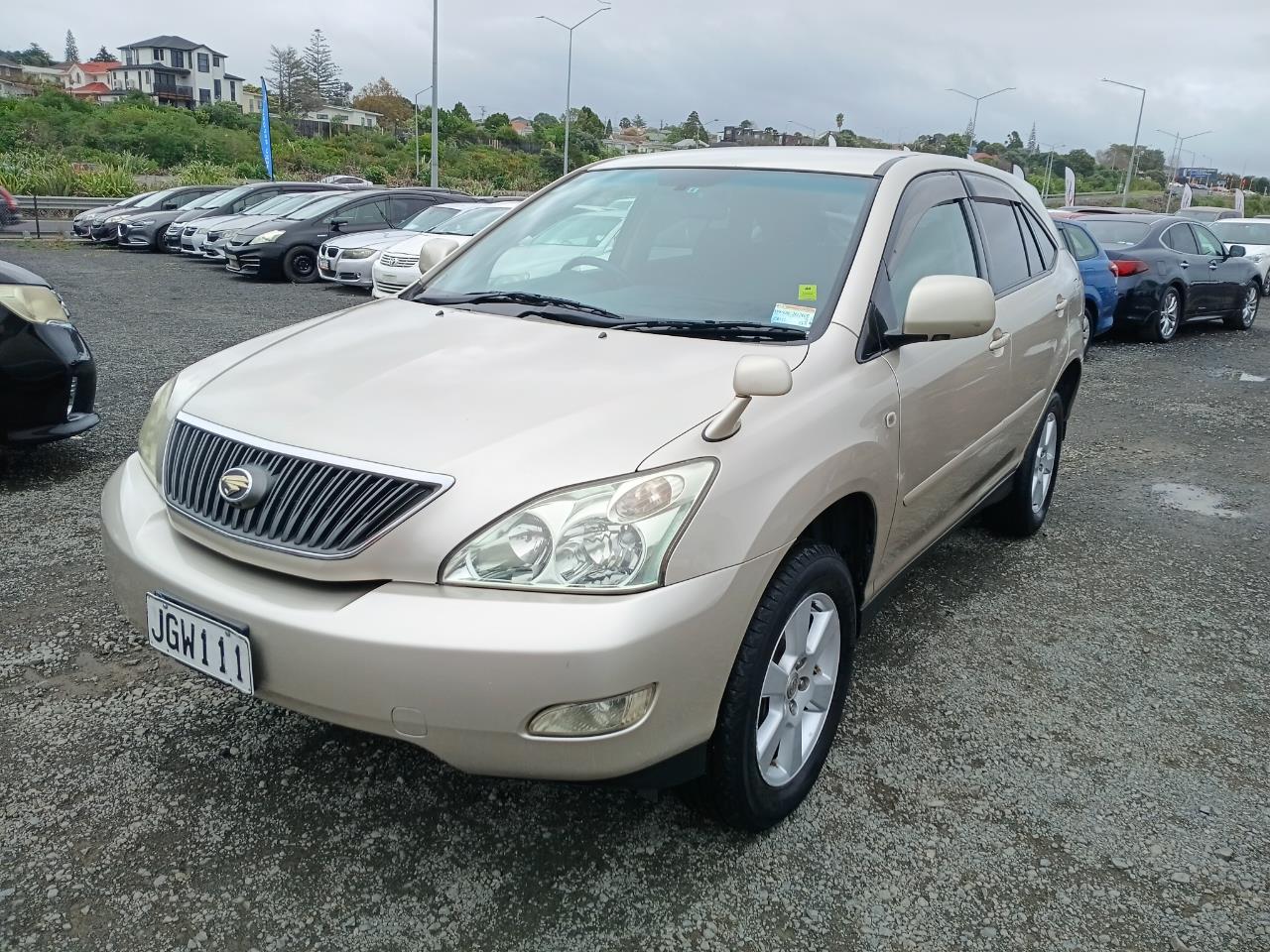2005 Toyota Harrier thumbnail