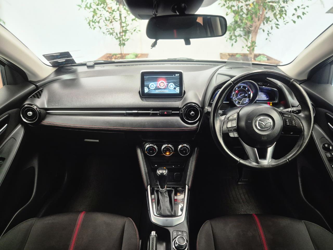 2015 Mazda Demio thumbnail