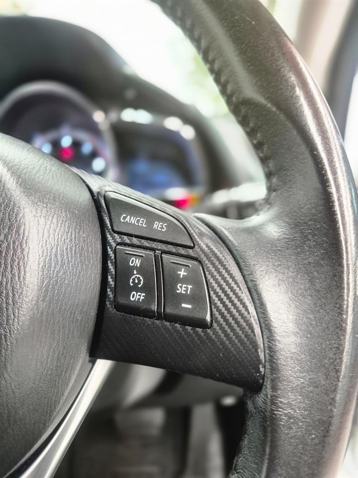 2015 Mazda Demio thumbnail