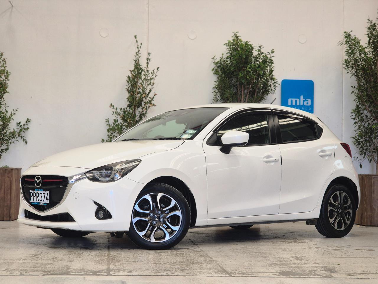 2015 Mazda Demio thumbnail