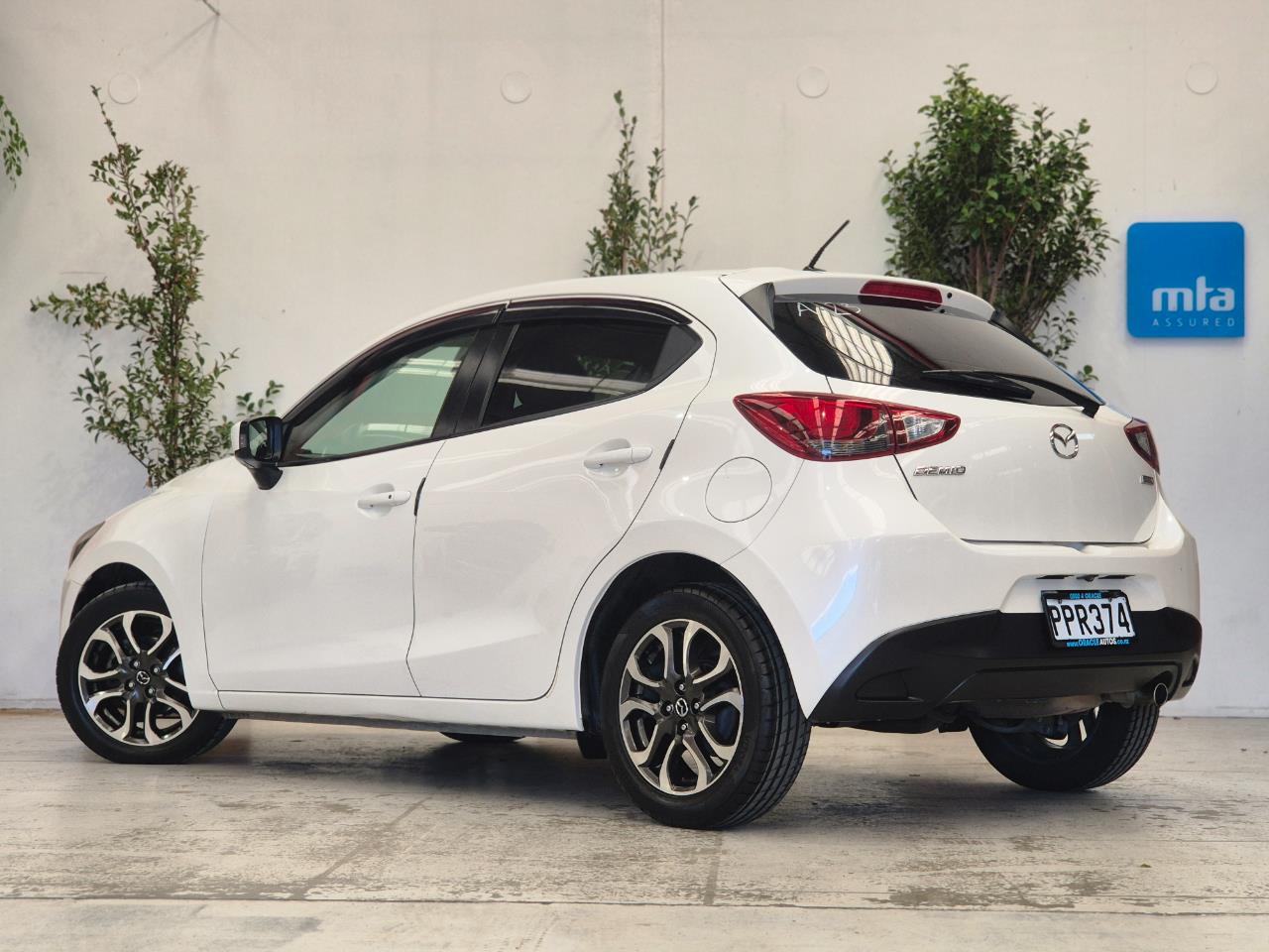2015 Mazda Demio thumbnail
