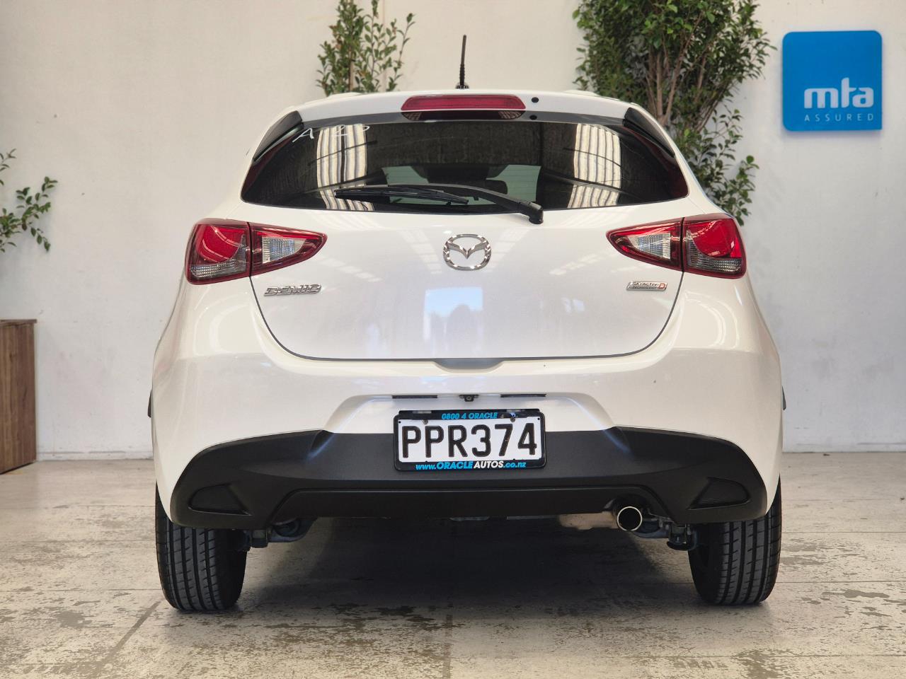 2015 Mazda Demio thumbnail