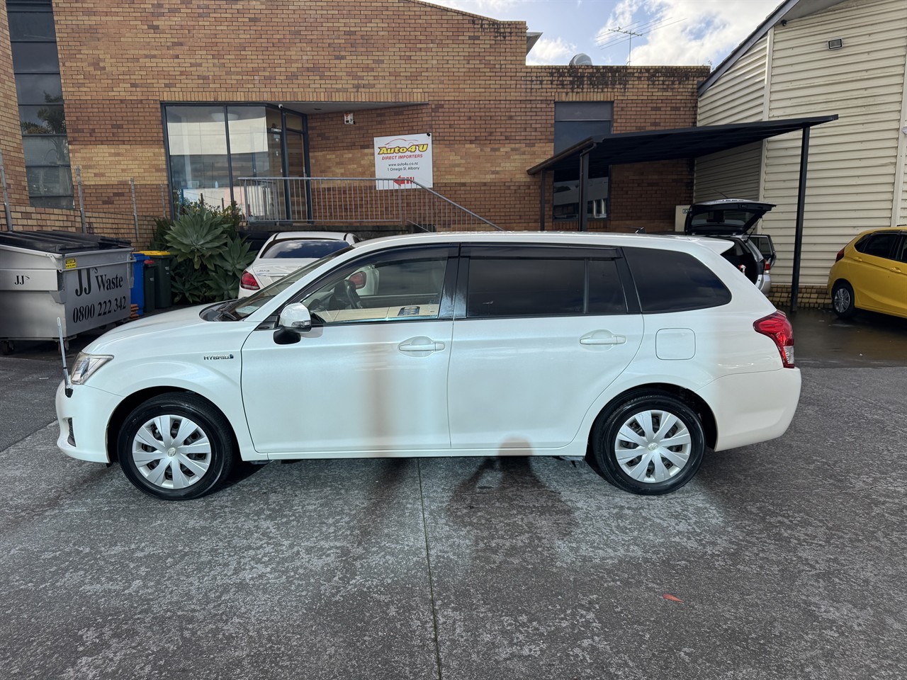 2014 Toyota Corolla thumbnail