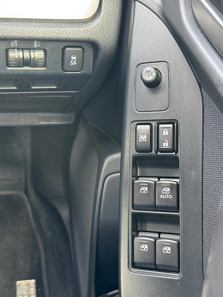 2014 Subaru Forester thumbnail