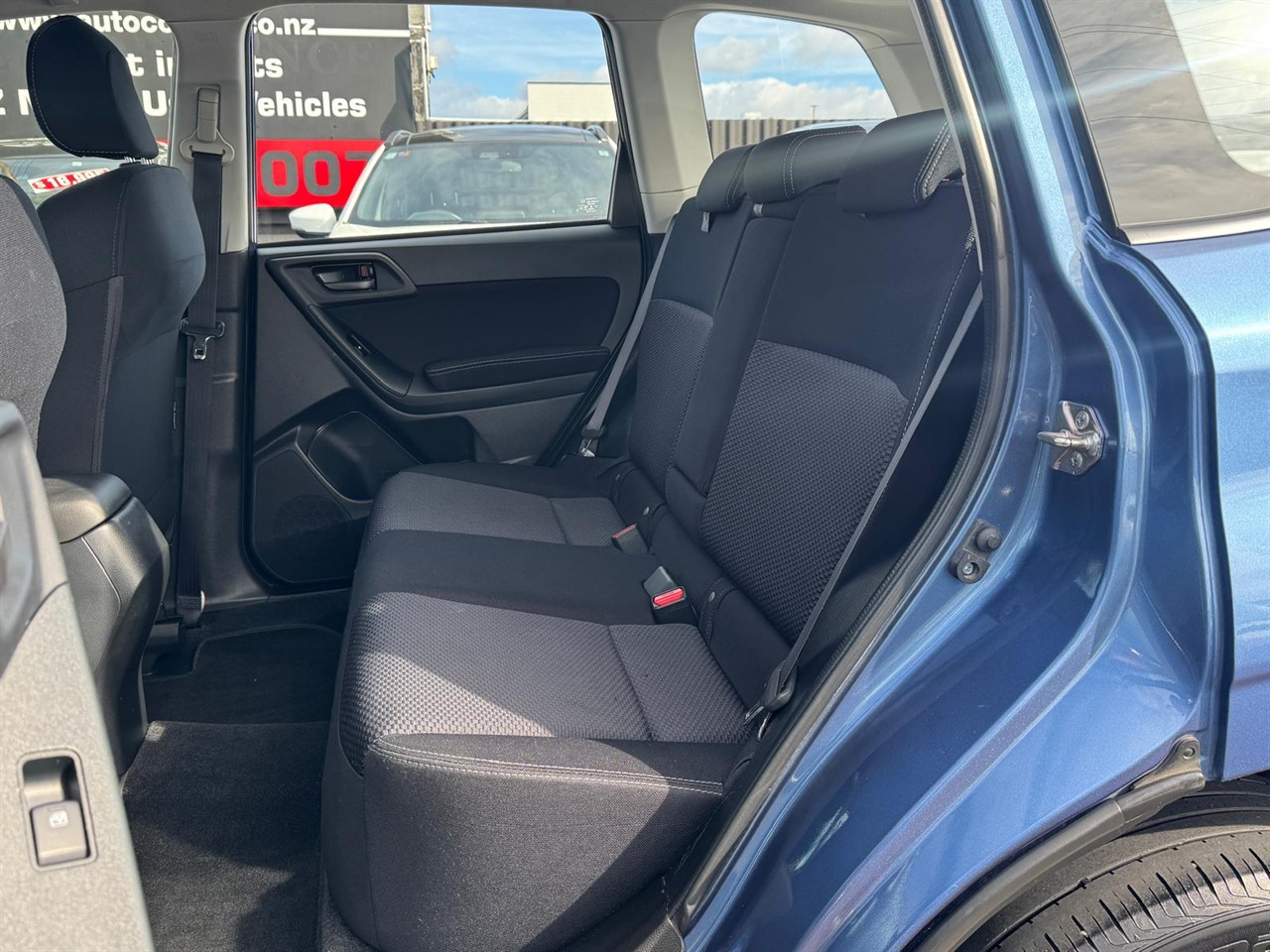 2014 Subaru Forester thumbnail