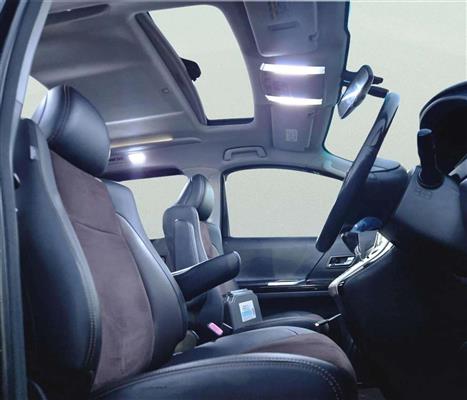 2013 Toyota Alphard thumbnail