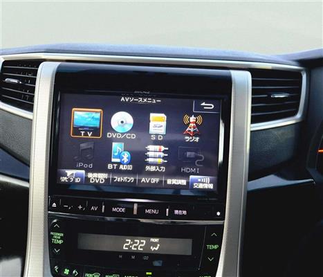 2013 Toyota Alphard thumbnail