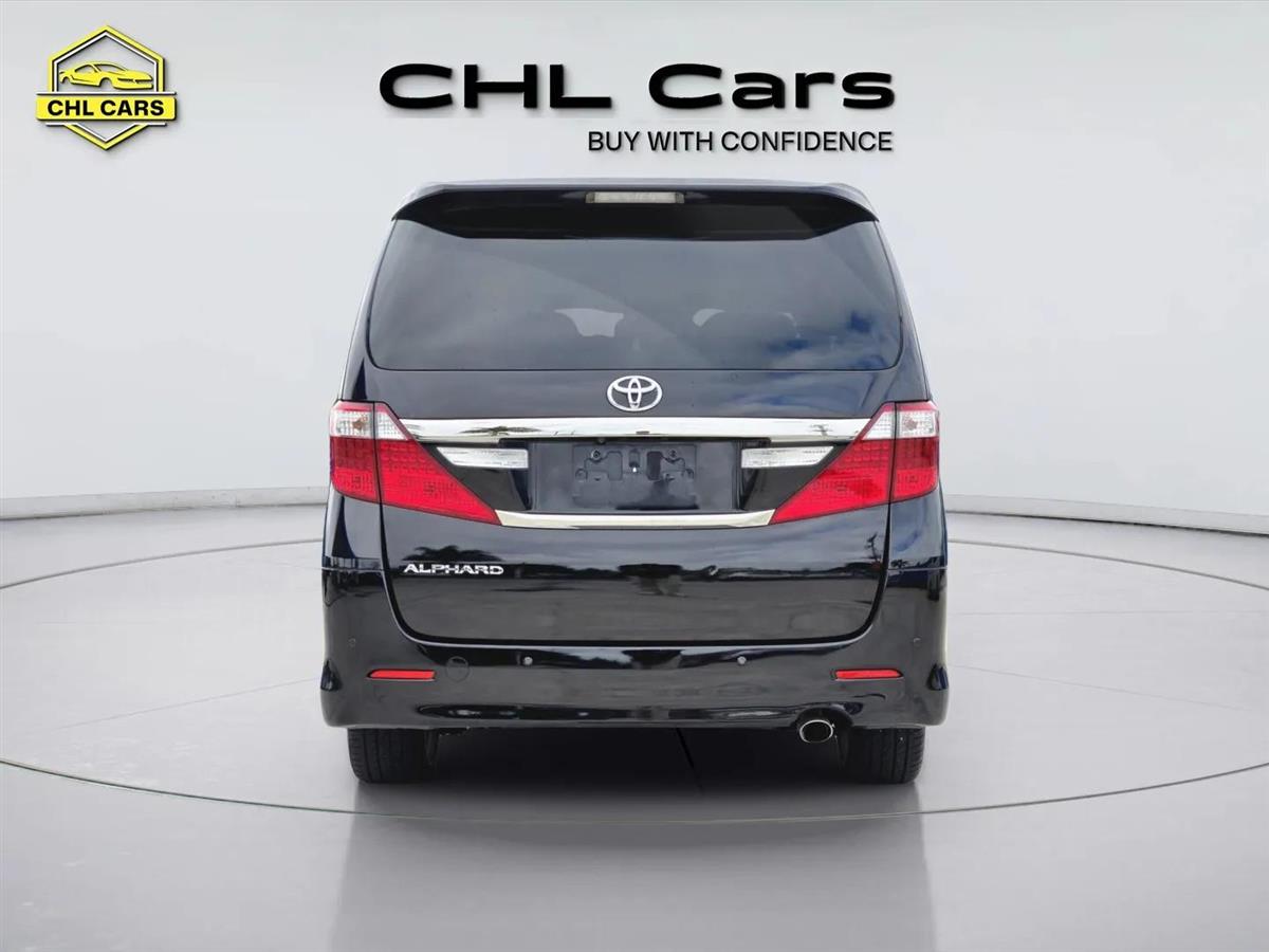 2013 Toyota Alphard thumbnail
