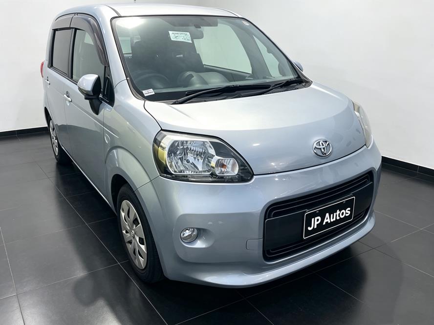 2016 Toyota Porte thumbnail