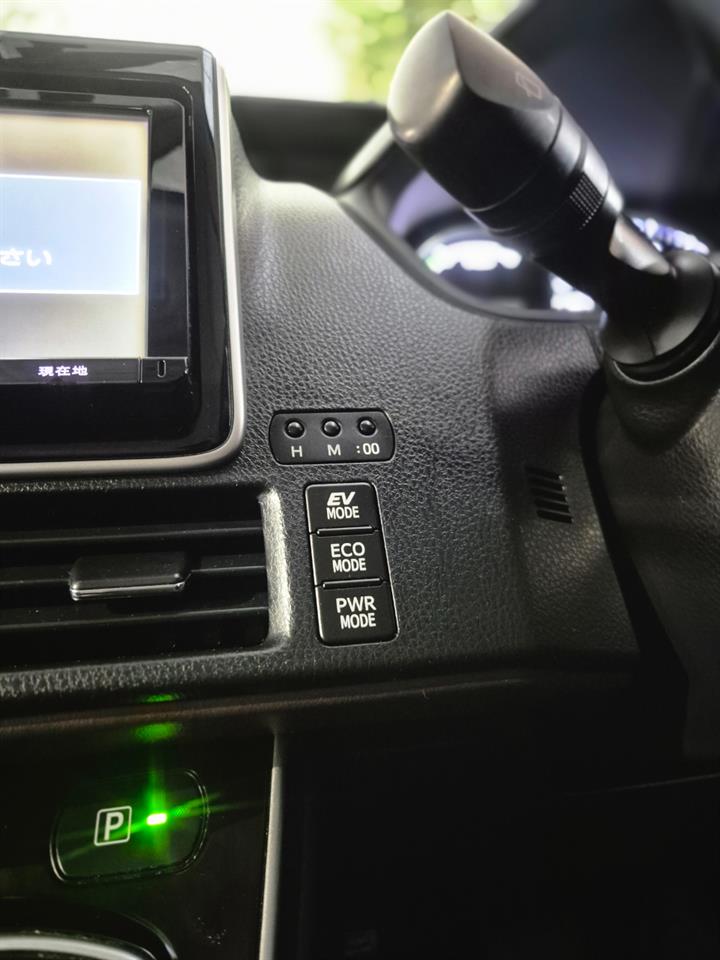 2015 Toyota Voxy thumbnail