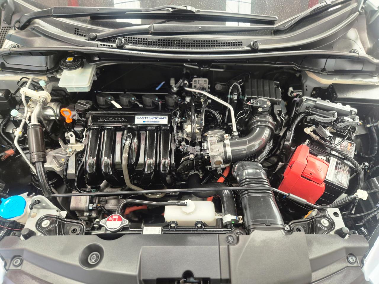 2015 Honda Grace thumbnail
